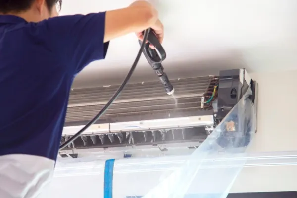Deep cleaning mini split air conditioning system in New Jersey for improved efficiency and air quality Deep cleaning mini split air conditioning system in New Jersey for improved efficiency and air quality