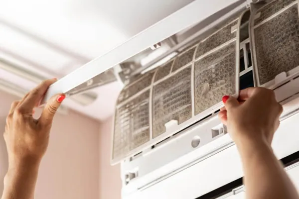 Professional ductless mini split cleaning service for improved air quality and efficiency in residential spaces Professional ductless mini split cleaning service for improved air quality and efficiency in residential spaces